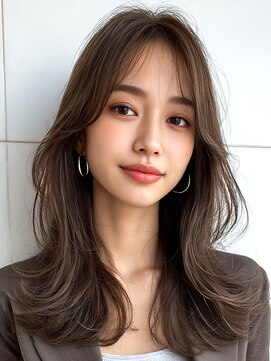 ロティー(loty) レイヤー くびれ センターパート オリーブグレー 透明感カラー