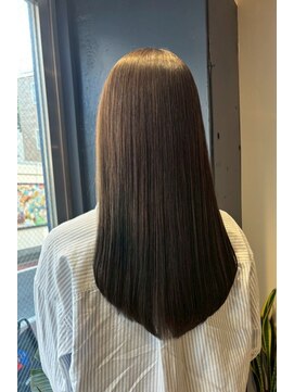 アカラ(acala) ラウンドレイヤーロング【イルミナカラー/縮毛矯正/髪質改善】