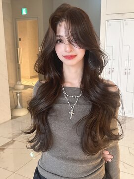 キティー サカエ(kiti SAKAE) グレージュ/レイヤーカット/ハッシュカット/オリーブベージュ/栄