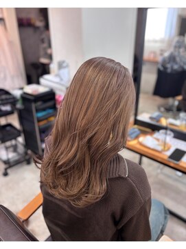 エトワール(Etoile HAIR SALON) ブリーチカラーベージュミディアムレイヤーカット