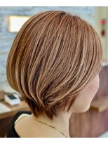 ヴィサージュ キタセンジュ(VISAGE)&nbsp;ハイトーン丸みが綺麗なショートスタイル