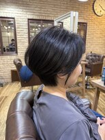 ハンナ(hanna)&nbsp;ツヤ感アッシュ丸みショート