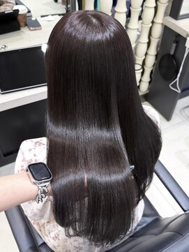 ヴェイン 渋谷(vain) 艶ストレート 透明感ラベンダーグレージュ レイヤーカット
