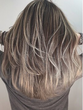 ルービック 枚方(Rubik's) ハイライトコントラストカラー