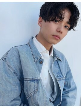 ガーデン オオタカノモリ(garden otakanomori) 韓国風センターパートマッシュパーマメンズカット