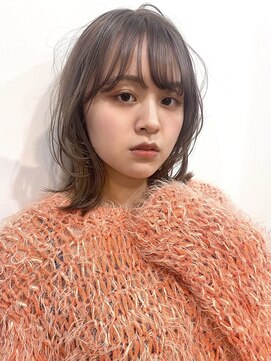 グリーン(green) グレージュ×ウルフ