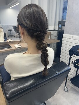 モク(mok) 編みおろしヘアセット