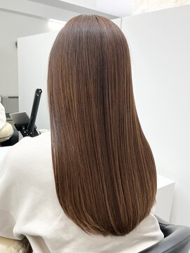 イレス 札幌駅前(IRESU) ミディアムヘア/斜めバング/グレージュカラー/シルキーベージュ