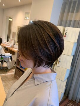 ブロッサム 東中野店 20代30代40代小顔ハンサムショートアッシュブルーブラック