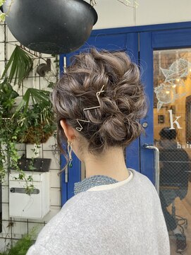 キキ(kiki) 【sae】結婚式 参列bobでもできるシニヨン☆