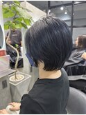 コントラストショート ネイビーカラー ショートボブ