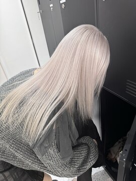 ペレ 渋谷(PELE) イメチェン/ホワイトブロンド/外ハネボブ/ワイドバング/渋谷