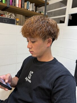 髪屋 紬 メンズ/メンズパーマ/メンズカット/ツイストスパイラル