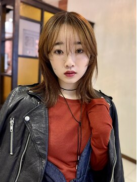 バム 名古屋栄店(BAMM) ストレートタッチのミディアムボブレイヤー【坂根】