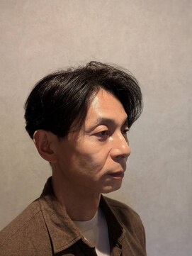 ワンワンオー バーバーショップ コンチネンタル(@110 BARBER SHOP continental) センターパート