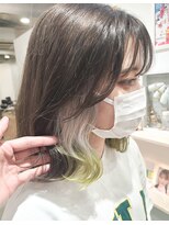 モナン(monan) ミルクティーブロンドレイヤーボブインナーボブテールカラー