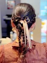 フォーエス(4S)&nbsp;編み下ろしツイン ～結婚式お呼ばれヘアアレンジ～