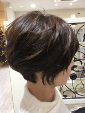 デイシーアンドコー(Deicy&Co) 【外国人風透明感】アディクシーカラー(ショート)+カット