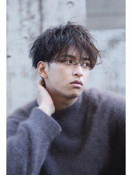 アットラブ バイ ベル(at'LAV by Belle) シースルーバング×無造作ツーブロックマッシュ