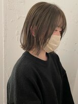カウチ 板橋本町店(kauti)&nbsp;人気の切りっぱなしボブと透けオリーブベージュ