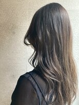 ベイル 登戸(Baill)&nbsp;韓国風　ロングレイヤー　アッシュグレージュ　登戸