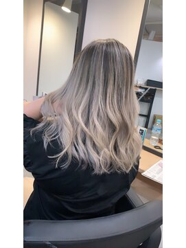 ラフ 難波店(LAFF) #黒髪#ボブルフ#ネビージュ#小顔#ワンレン