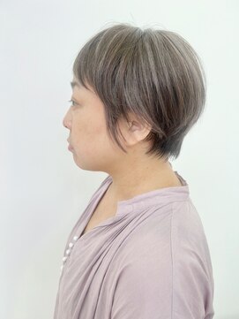 アッシュ 十日市場店(Ash) ショートボブ