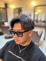 ヘアー ビジン(Hair Bijin) ７：３ツイストスパイラルパーマ