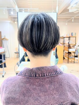 モリオ フロム ロンドン 成増店 【morio成増 セリザワ】刈り上げマッシュショート ハイライト