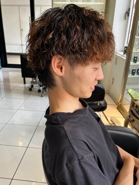 アイズ 海老名(AIZU) ツイストスパイラルパーマ メンズサロン メンズパーマ 眉毛