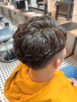 ディスイズバーバーフォース(THIS IS BARBER 4th) 短髪 ツーブロック束感 モテる黒髪 札幌