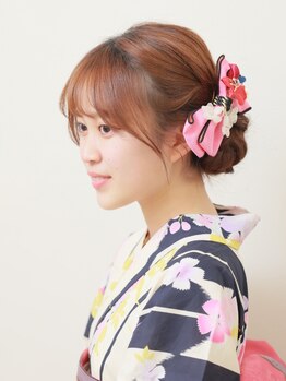 【神楽坂・飯田橋】浴衣の着付けとヘアセットができるサロン♪お気軽にお問い合わせ下さい。