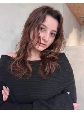 ナヌーク シブヤ(nanuk shibuya) 抜け感パーマ・レイヤーカットパーマ・スパイラルパーマ