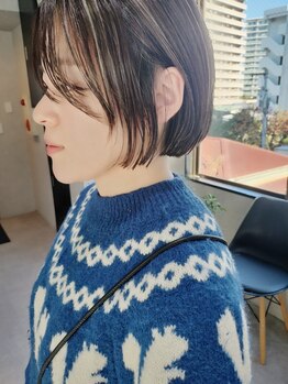 【藤沢駅北口徒歩4分】お洒落に染める白髪染めを楽しんで♪明るめや立体的なハイライトもオススメ！