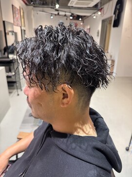 イズ(iss) より細かなデザインパーマ