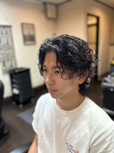 《*強めのパーマでも、ダメージレスに*》薬剤知識豊富なスタイリストが、お客様に合わせて薬剤を選定＊