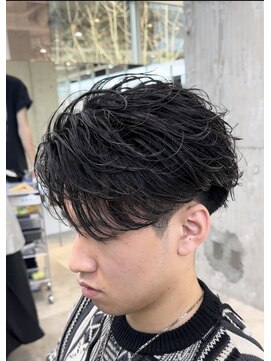 フィフス トウキョウ (fifth TOKYO) 渋谷フェザーパーマメンズカットセンターパートウルフシースルー