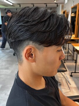 シーフフェード 千葉(Cyf FADE) テーパーフェード/フェザーショート/フェード/千葉駅/森茂樹