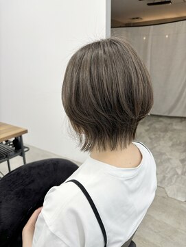 テラス トヨタ(Telasu Toyota) 軽めソフトウルフでくびれレイヤーカット◎
