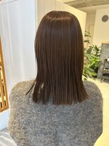 アンバイヘアー 蘇我店(and by hair)&nbsp;艶ブラウン×顔周りレイヤー×きりっぱなしミディアム