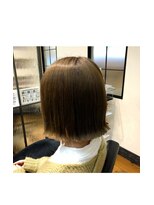 シェルフィ アピタ長久手店 切りっぱなしボブ×オリーブベージュ