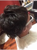 パーマをかけて無造作ヘア