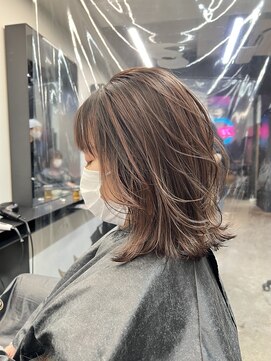 ルーヴェ(LOWE) 【なつみ】挑戦しやすいナチュラルピンクデザインカラー