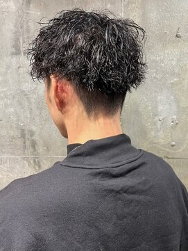 ソレイユ バイ アルフレッド(SOLEIL by alfRed) 刈り上げ　ツーブロック　ツイストスパイラルパーマ　黒髪