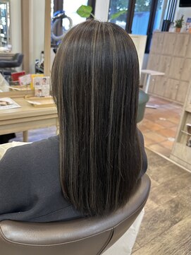 アルターリール(aL ter Rire) カール/セミディ/シアーカラー/姫カット/鎌取/杉田花乃