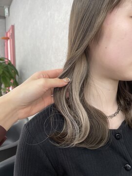 アン ブリーチ 大宮駅東口店(UN BLEACH) インナーホワイトミルクティーカラー♪♪