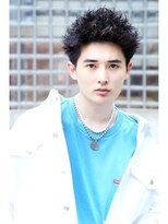 リップス レイ ギンザ(LIPPS Ray GINZA)&nbsp;アップバングハネ感無造作パーマツーブロック刈り上げ