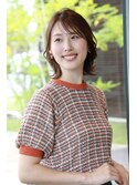 外ハネセミカジュアル