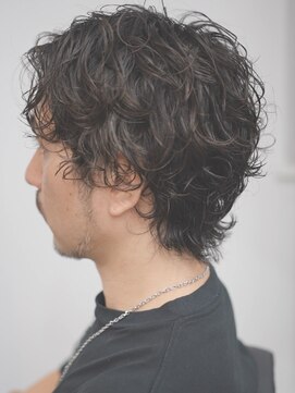 ユノ(juno) メンズミディアムパーマ　スパイラルパーマ