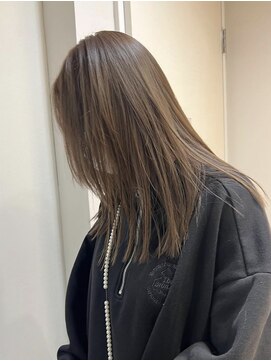 サロウィン 広島(SALOWIN) ナチュラルストレート